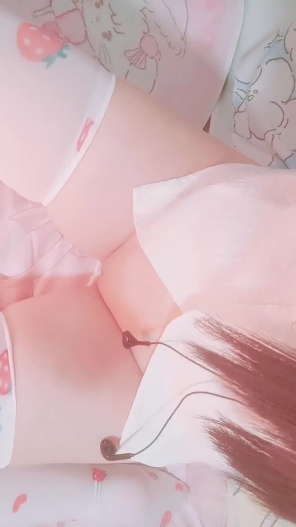 直播探花系列 (20231124) 18岁妖娆继母